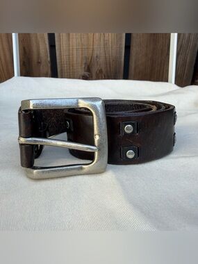 Levi's Distressed Brown Leather Studded Belt with Silver Buckle 34-36